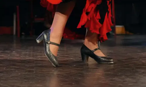 ballerini di flamenco usano scarpe diverse